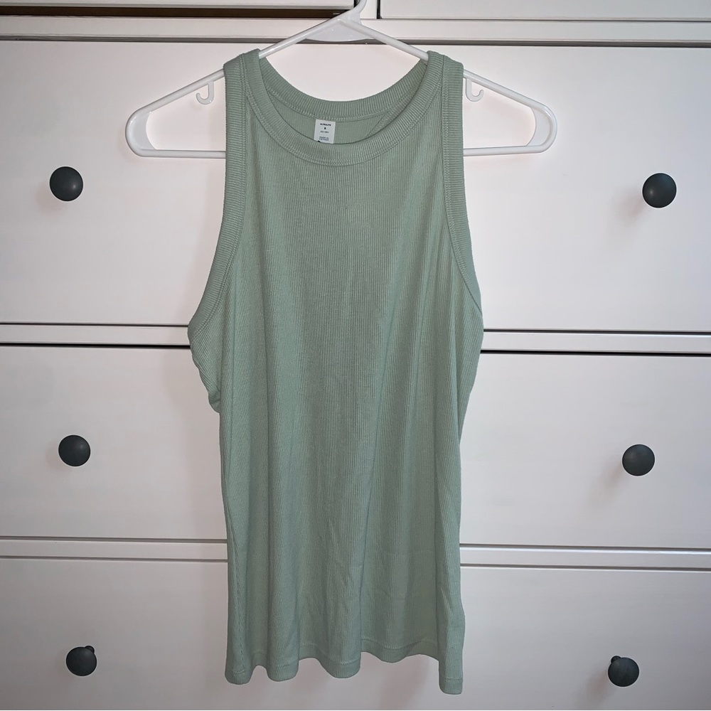 Old Navy Active Tank - Small